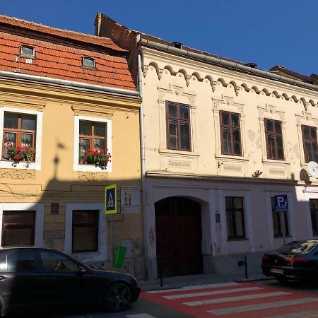Old Historical Centre Apartment Брашов Экстерьер фото