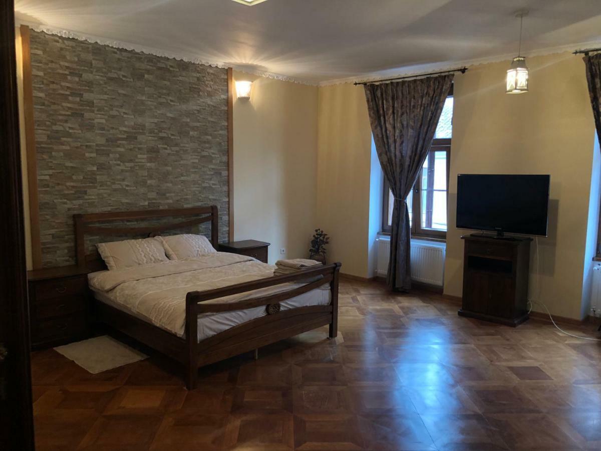 Old Historical Centre Apartment Брашов Экстерьер фото